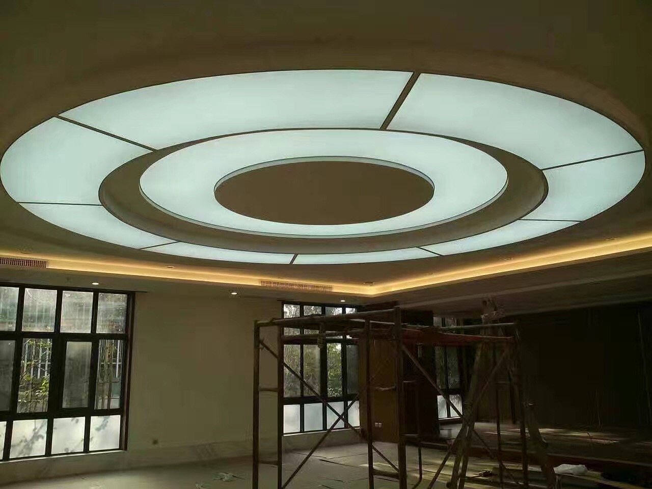 Translucent Shape Image